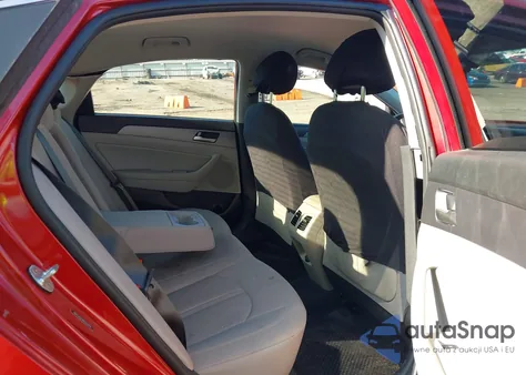 2019 Hyundai Sonata Sel z USA, uszkodzony, nr VIN 5NPE34AF6KH753450